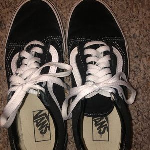 Women’s Old School Low Top Vans